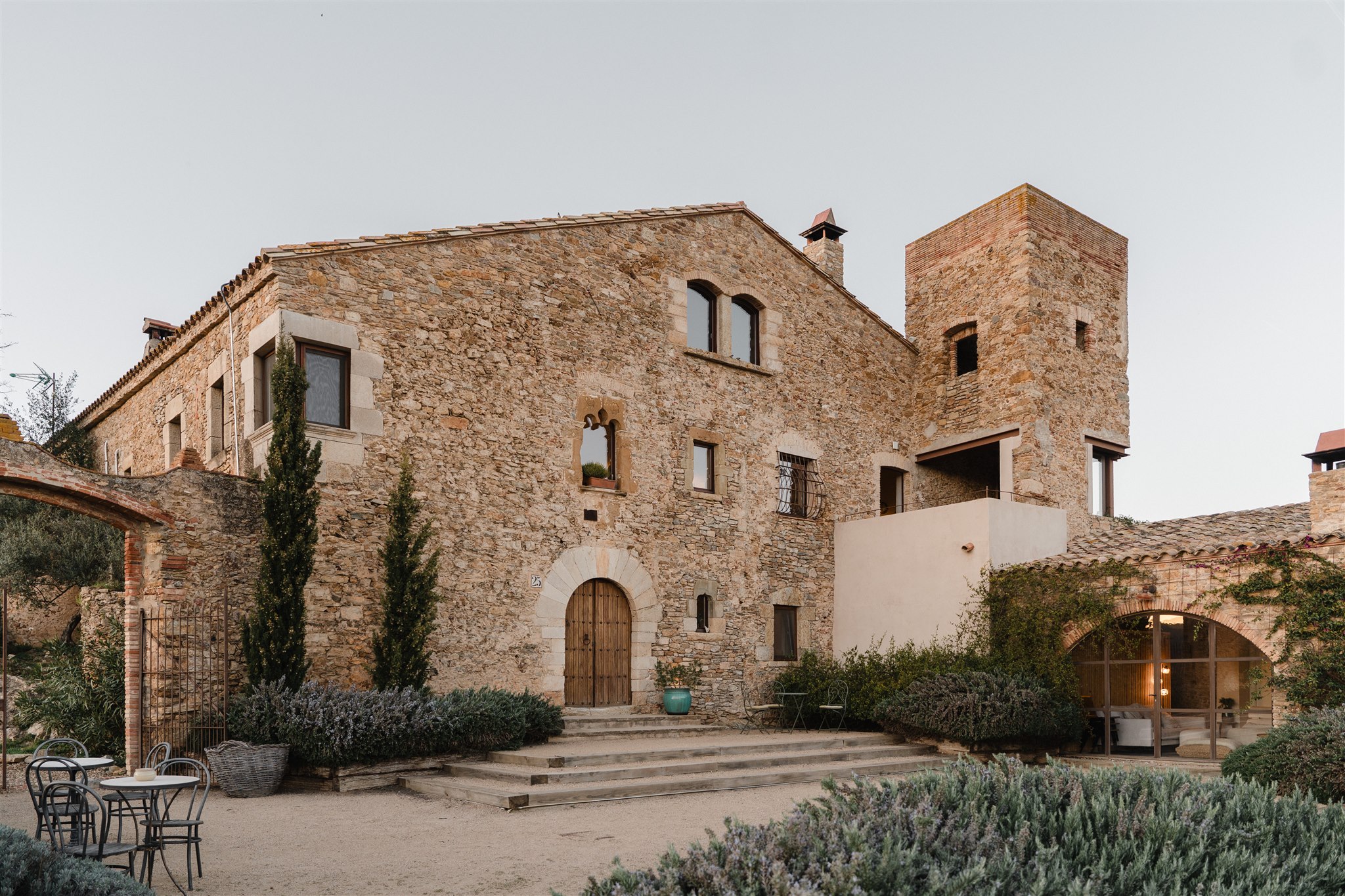 Masia del Segle XV recent reformada